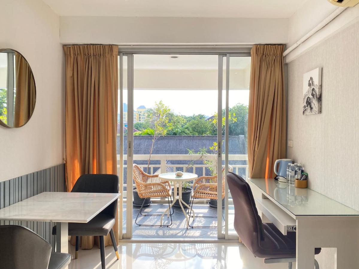 Baan Sabai Rama IV Apartment Bangkok Exteriör bild