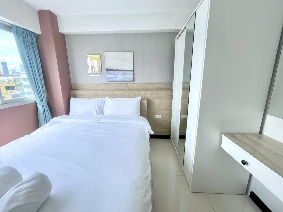 Baan Sabai Rama IV Apartment Bangkok Exteriör bild