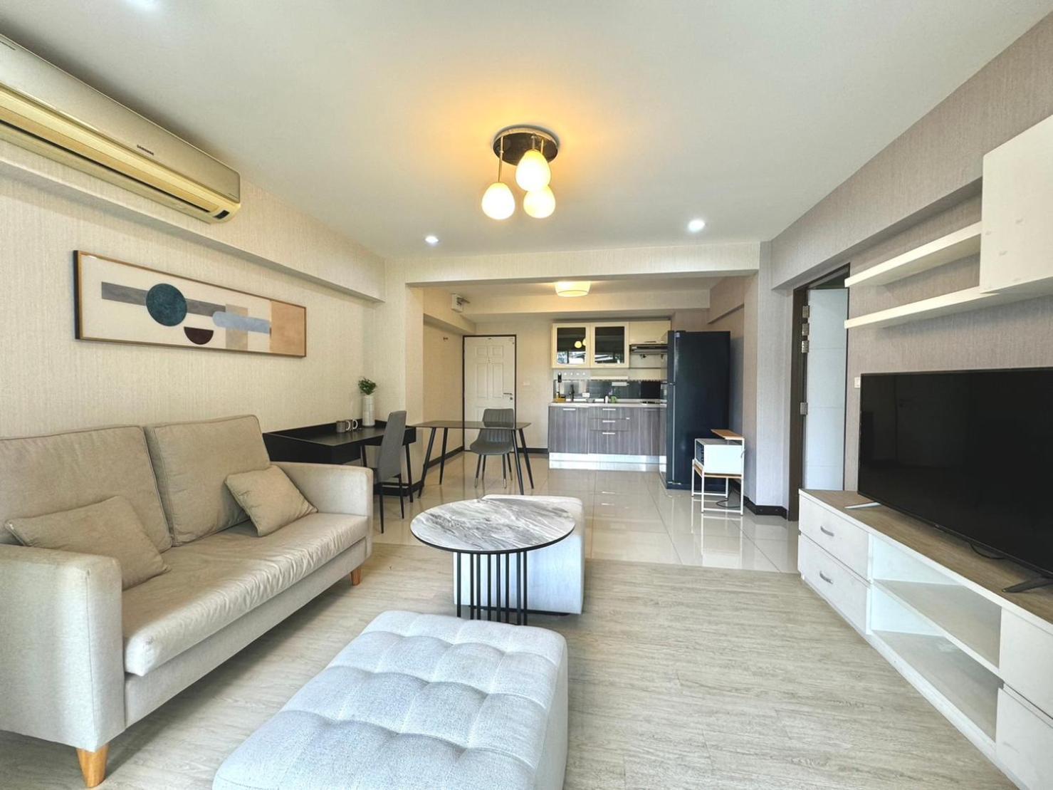 Baan Sabai Rama IV Apartment Bangkok Exteriör bild