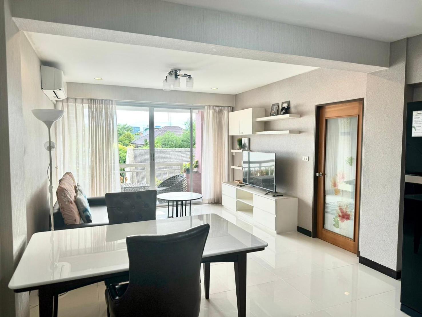Baan Sabai Rama IV Apartment Bangkok Exteriör bild