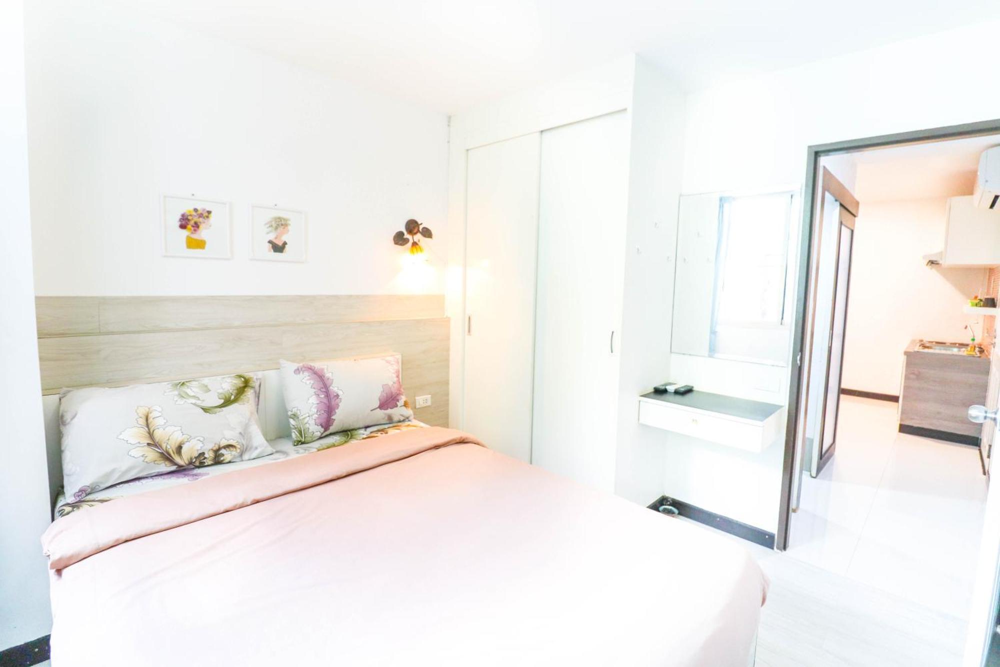 Baan Sabai Rama IV Apartment Bangkok Exteriör bild