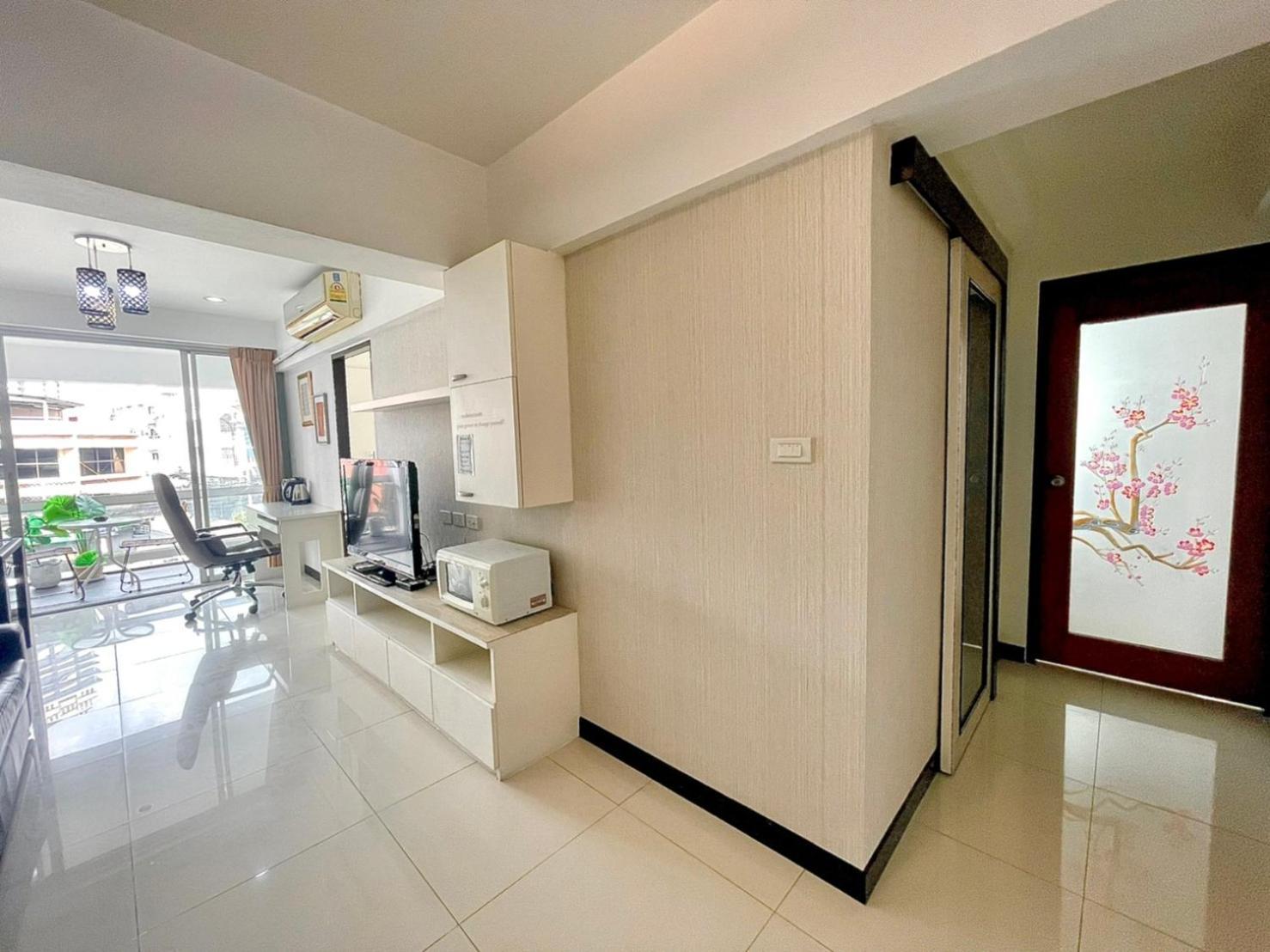 Baan Sabai Rama IV Apartment Bangkok Exteriör bild