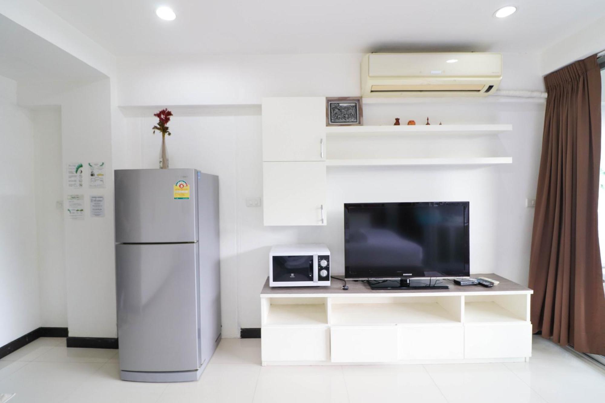 Baan Sabai Rama IV Apartment Bangkok Exteriör bild