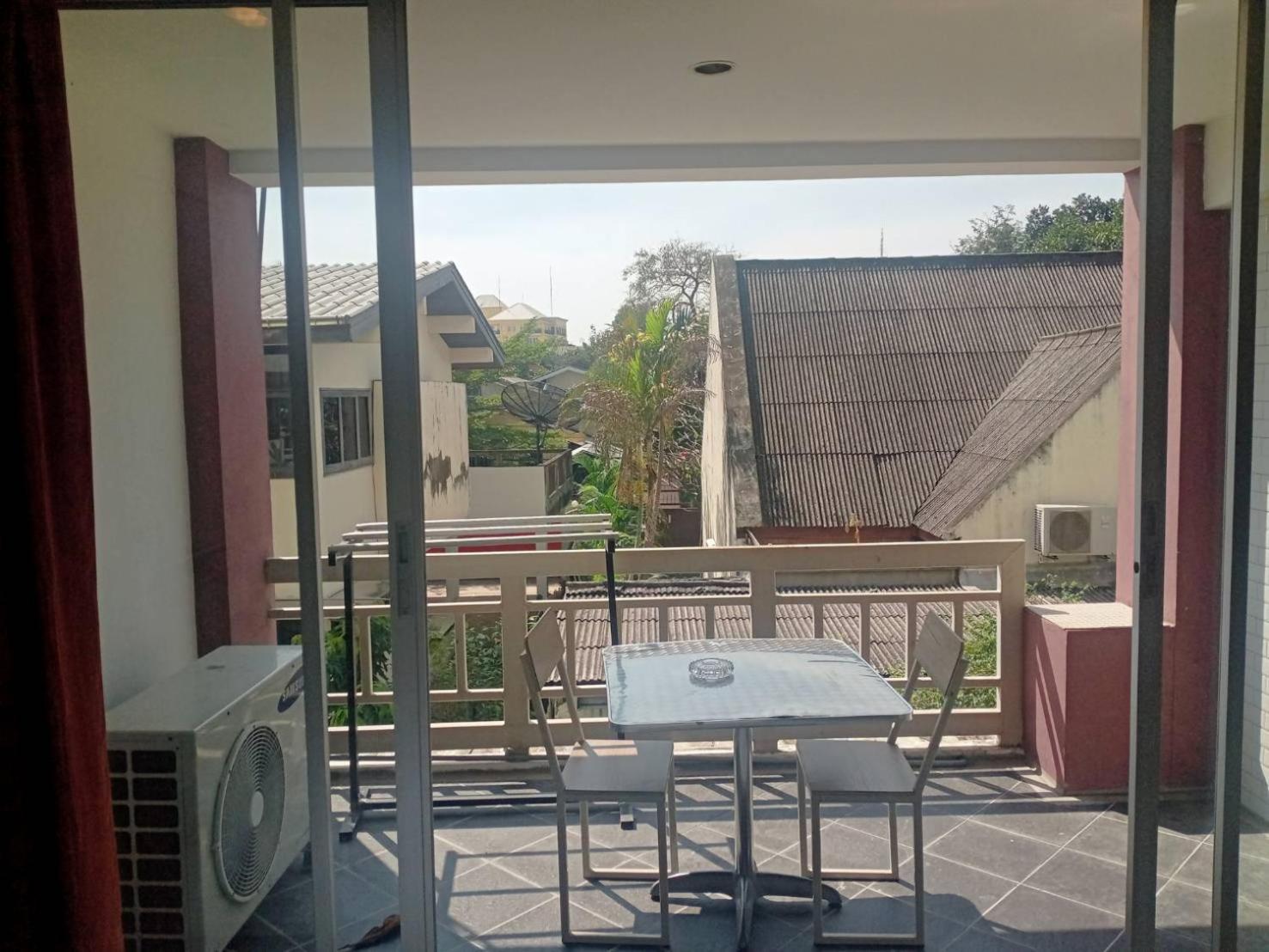 Baan Sabai Rama IV Apartment Bangkok Exteriör bild