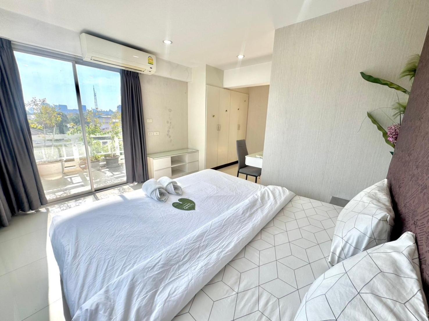 Baan Sabai Rama IV Apartment Bangkok Exteriör bild