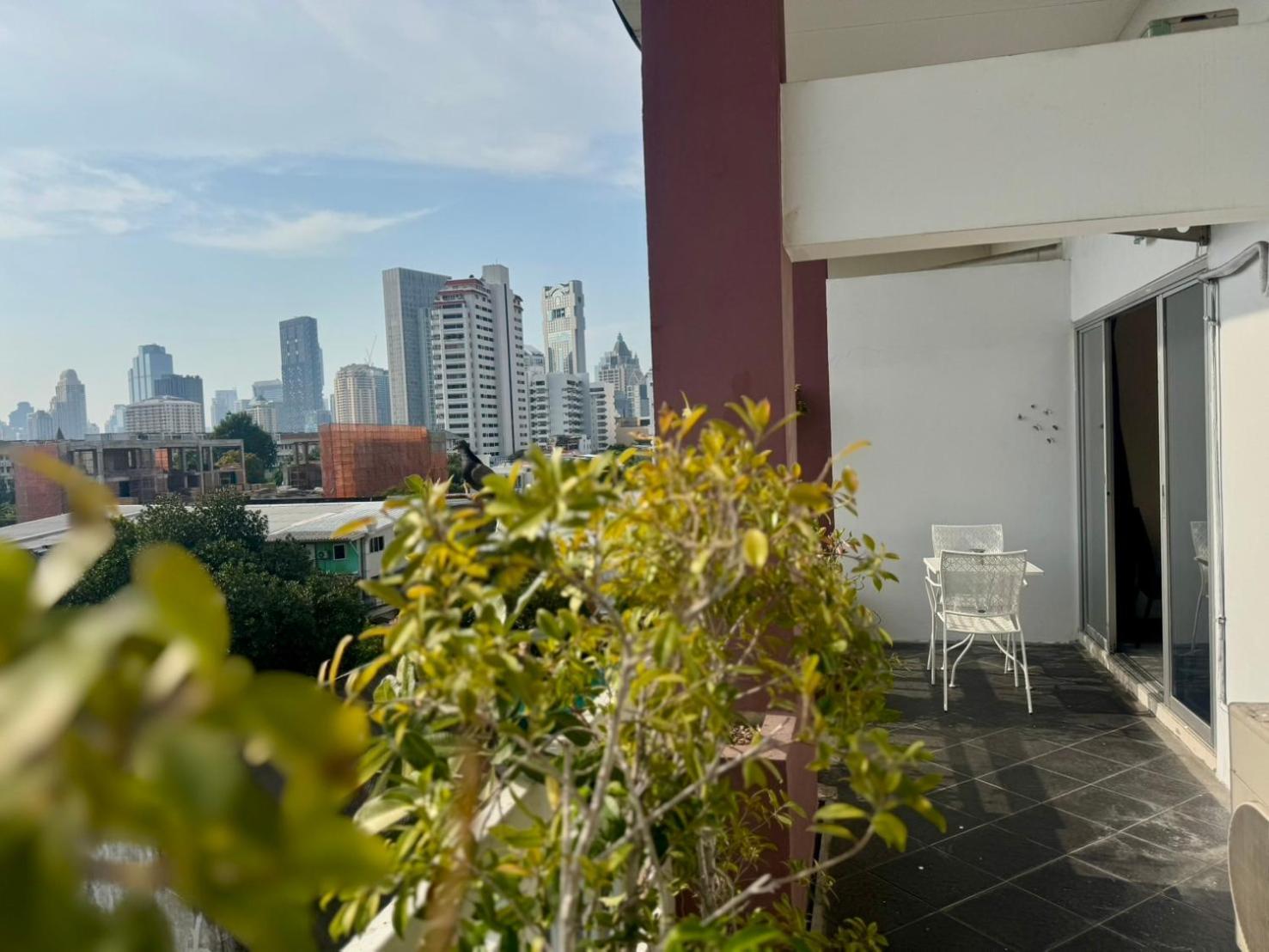 Baan Sabai Rama IV Apartment Bangkok Exteriör bild